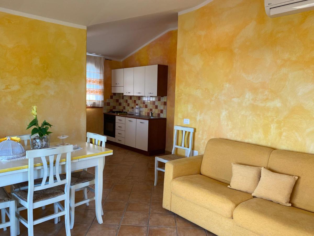 Case Vacanze Villa Rosita San Teodoro  Exterior foto
