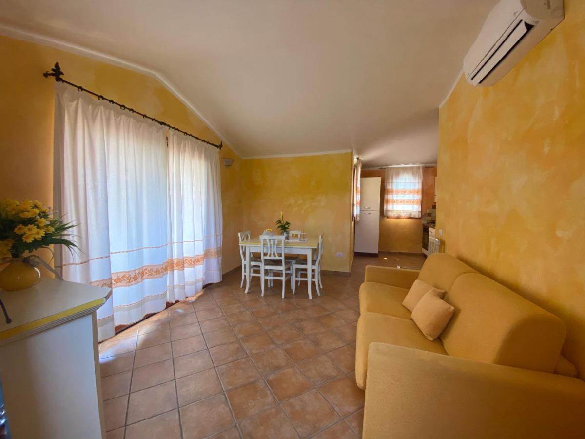 Case Vacanze Villa Rosita San Teodoro  Exterior foto